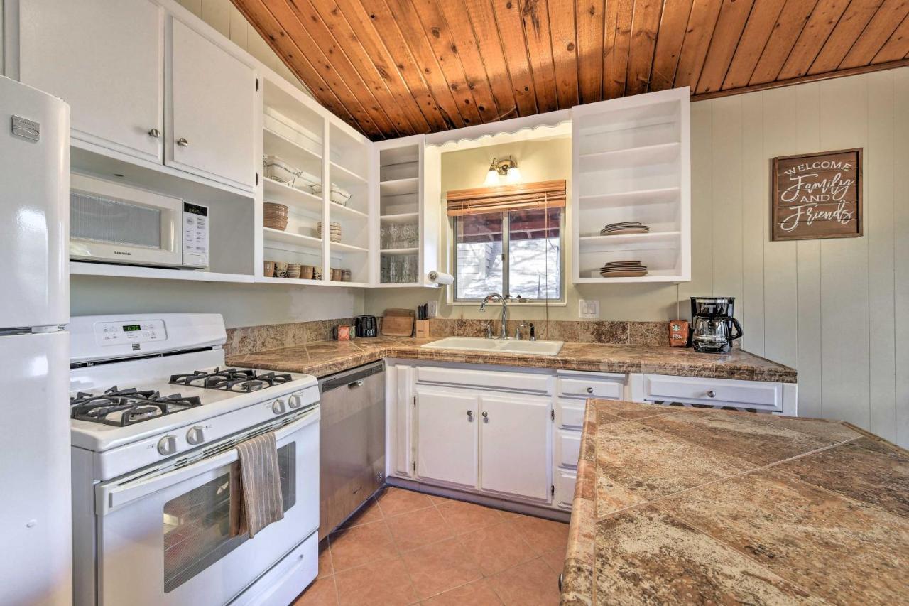 Lake Arrowhead Cabin With Deck And Stunning Mtn Views! 샌 베르나디노 외부 사진