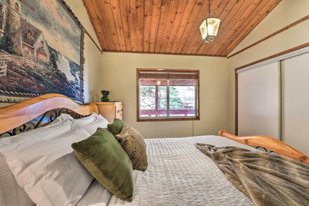 Lake Arrowhead Cabin With Deck And Stunning Mtn Views! 샌 베르나디노 외부 사진
